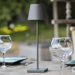 Lange Tafellamp met Dimbare Verlichting