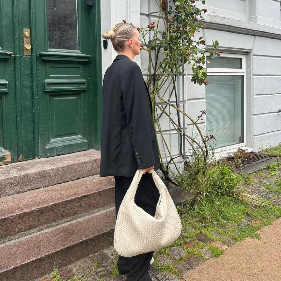 Stijlvolle Amore Hobo-tas uit luxe vegan leer