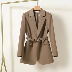 MODA - Elegante nauwsluitende blazer