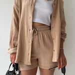 Eve Button Down Shirt & Short Set Met Lange Mouwen