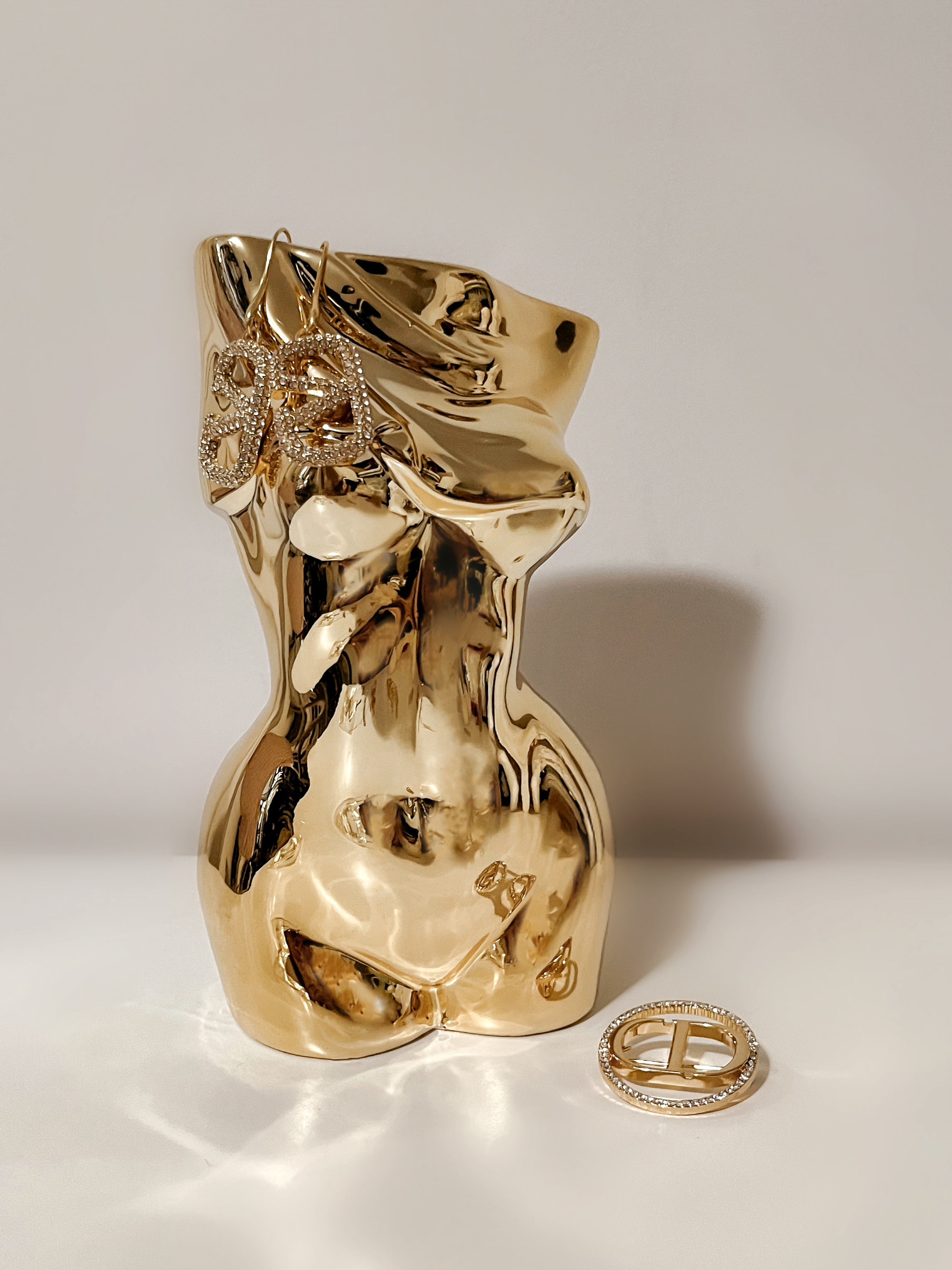 Feminine Ceramic Vase in Gold